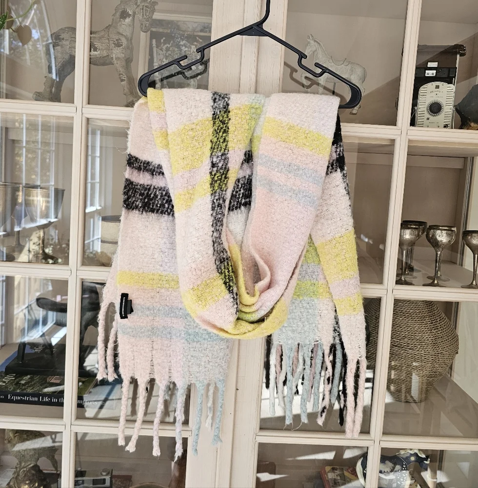 Anthropologie Delaney Plaid Fringed Scarf Oversized - Picture 4 of 8